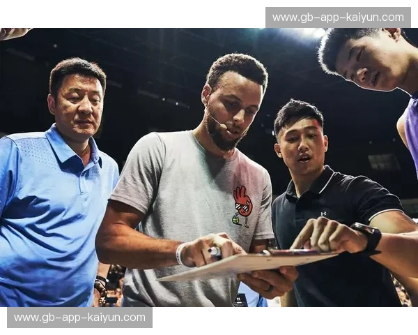 默罕默德VS：巅峰对垒背后的权力、荣耀与自我救赎